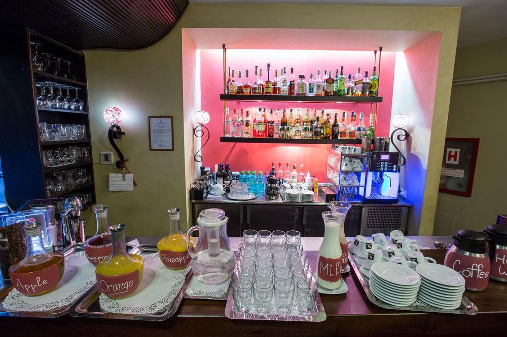 Moxa Bucharest Boutique Hotel Exteriör bild